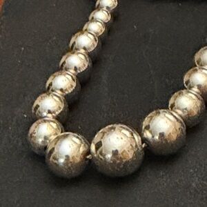 Elegant Silver ball Beaded Necklace cable chain looks LUX
